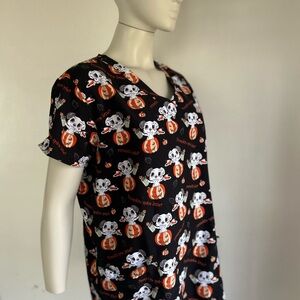 serene Halloween Themed Black Scrub Top M